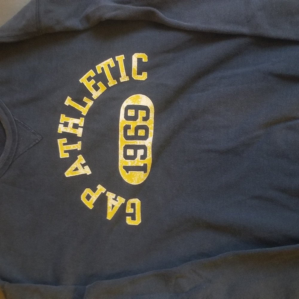 Gap Athletic Crew Neck